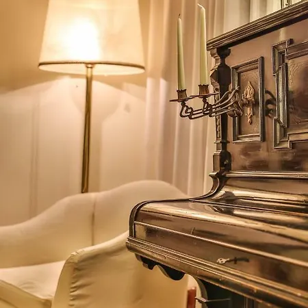 Ca Dei Greci Canal View